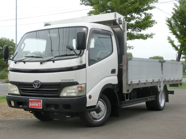 Toyota Toyoace 1