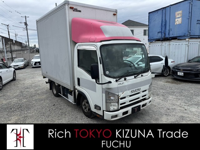 Isuzu Elf 1