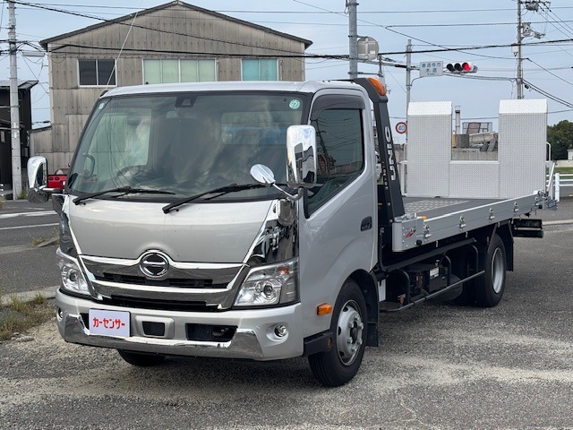 2025 Hino Dutro