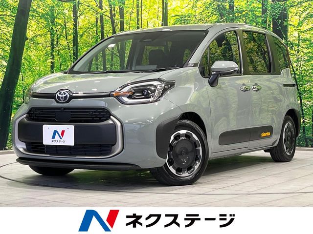 Toyota Sienta 1