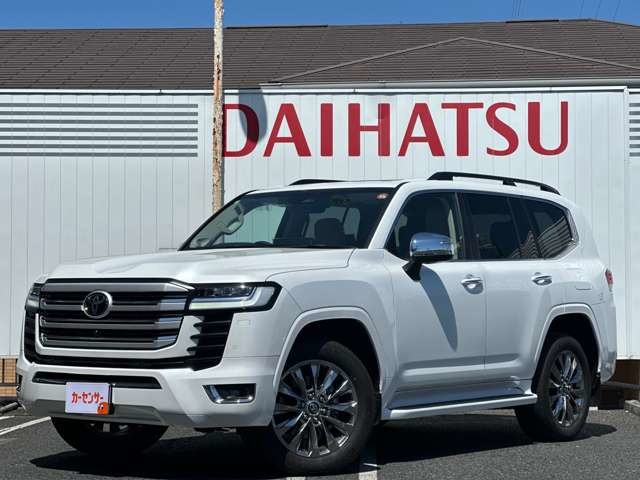 Toyota Land Cruiser 300 2