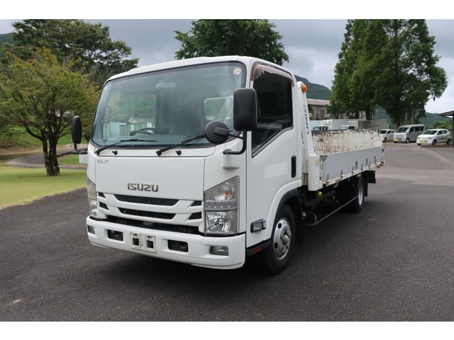 2017 Isuzu Elf