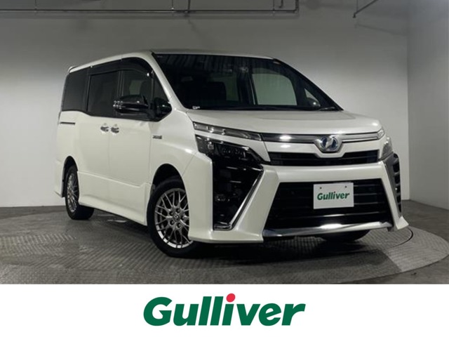 Toyota Voxy 2