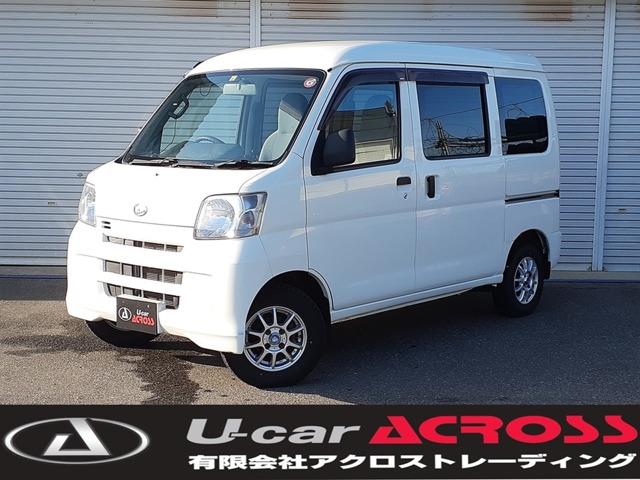 Daihatsu Hijet Cargo 1