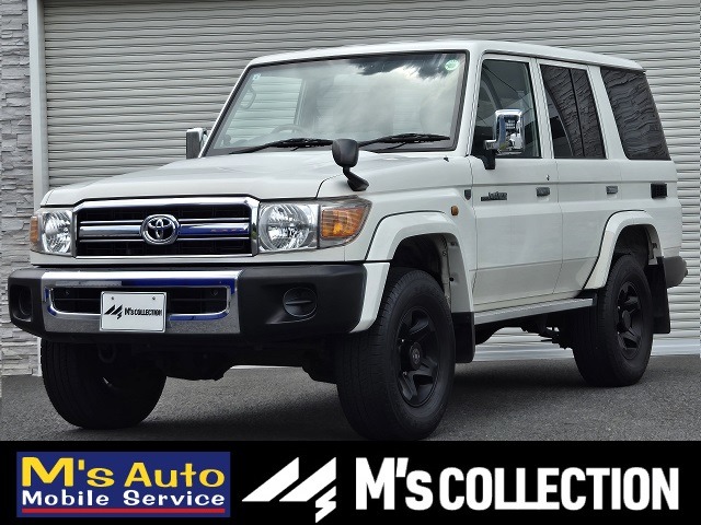 Toyota Land Cruiser 70 2