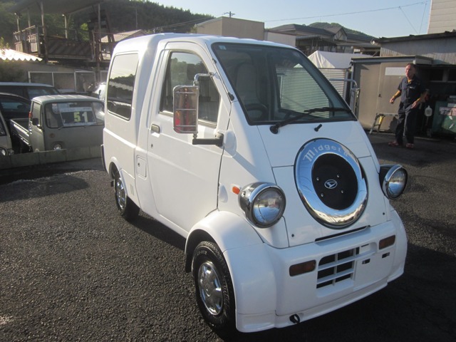 Daihatsu Midget II 1