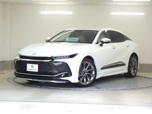 Toyota Crown Crossover 1