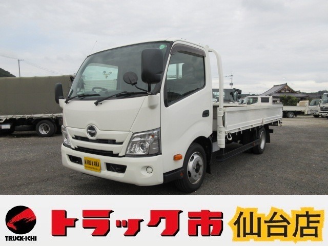 Hino Dutro 1