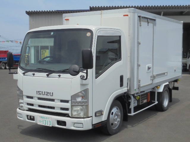 Isuzu Elf 1