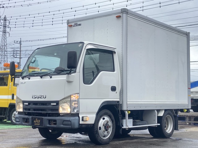 Isuzu Elf 1