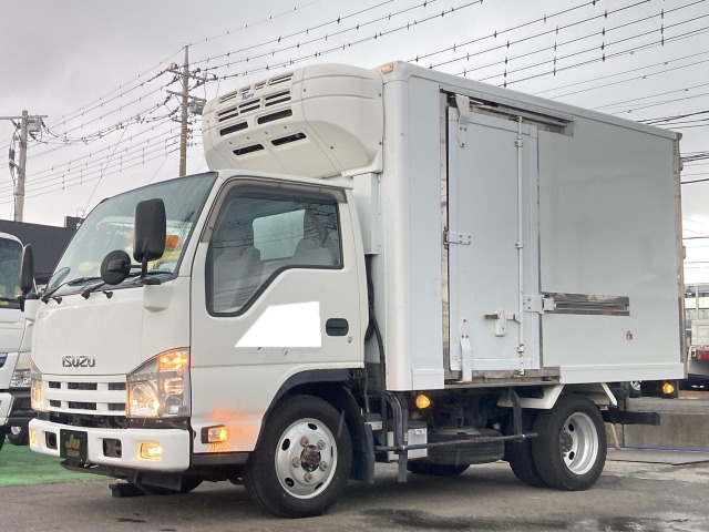 Isuzu Elf 1