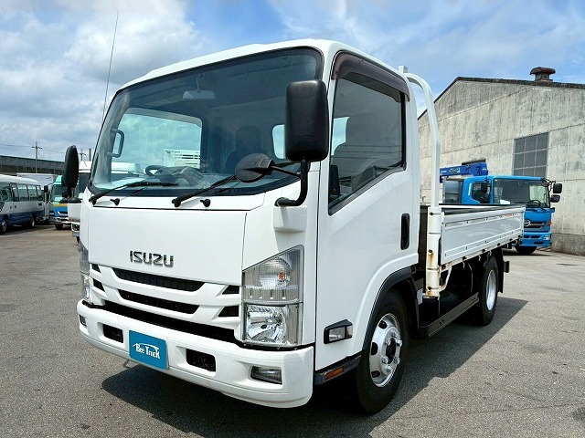 2019 Isuzu Elf