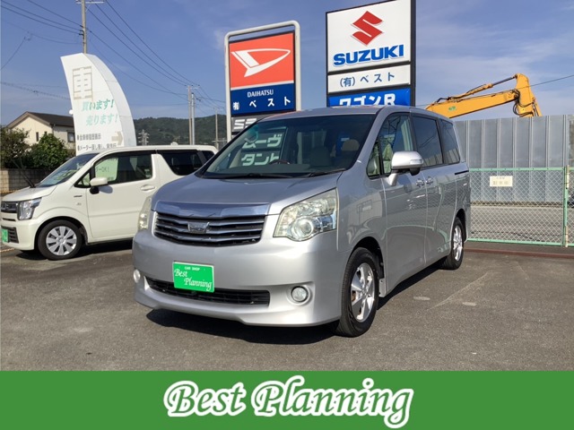 2010 Toyota Noah