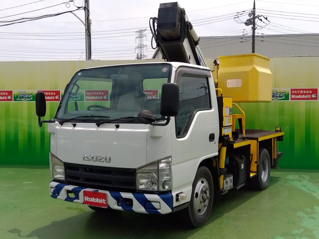 2013 Isuzu Elf