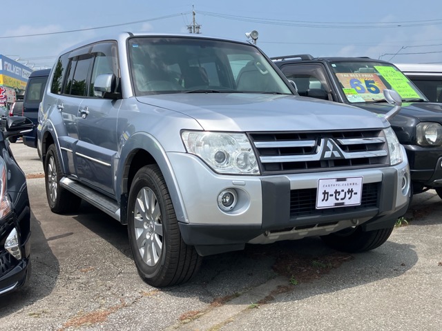 Mitsubishi Pajero 2