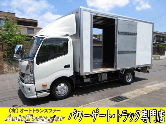 Hino Dutro 1