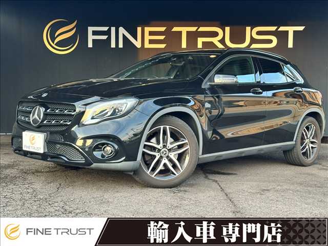 Mercedes-Benz GLA-Class 1
