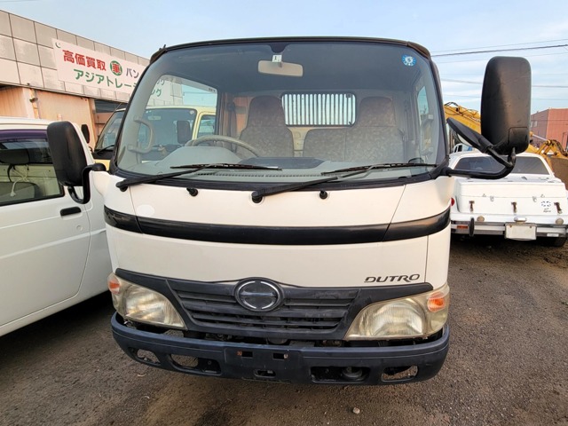 2010 Hino Dutro