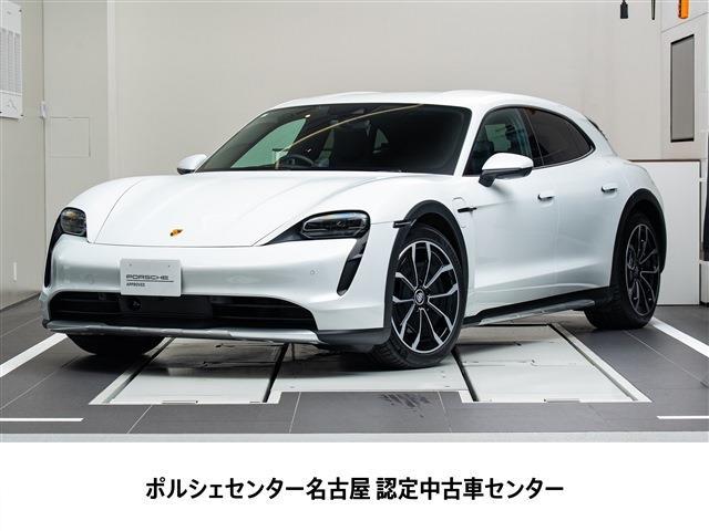 Porsche Taycan Cross Turismo 1