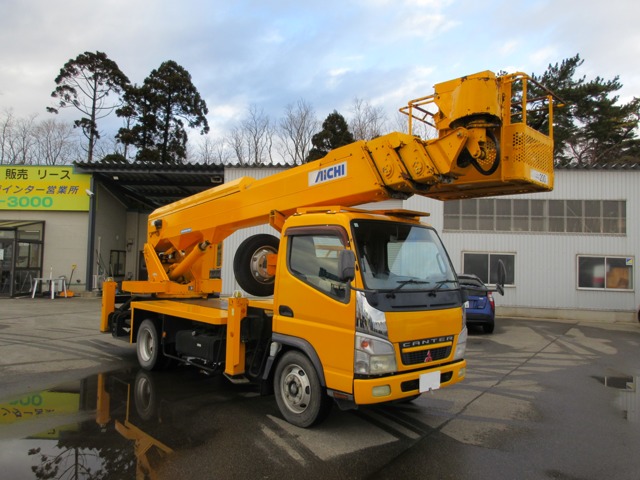Mitsubishi Fuso Canter 1