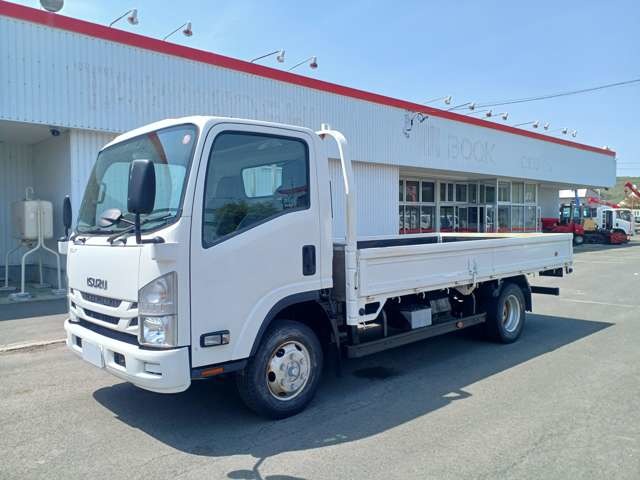 Isuzu Elf 1