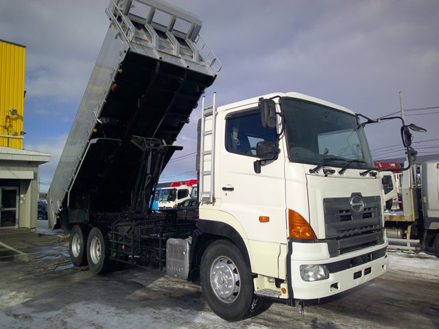 2011 Hino Profia