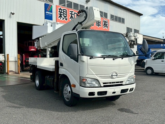 2013 Hino Dutro