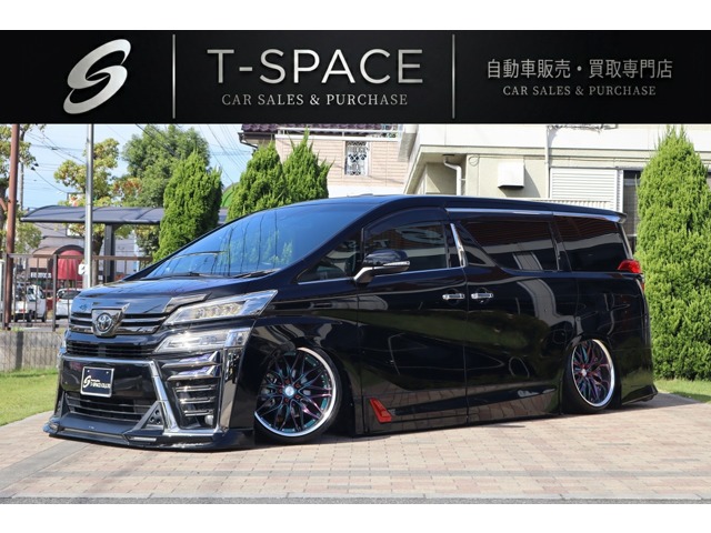 Toyota Vellfire 1