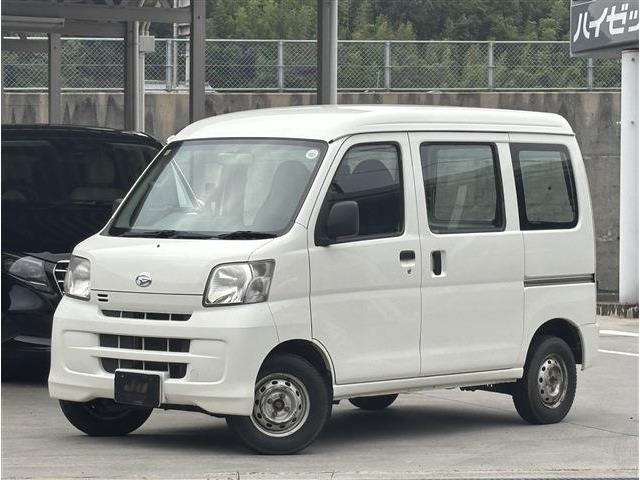 Daihatsu Hijet Cargo 1