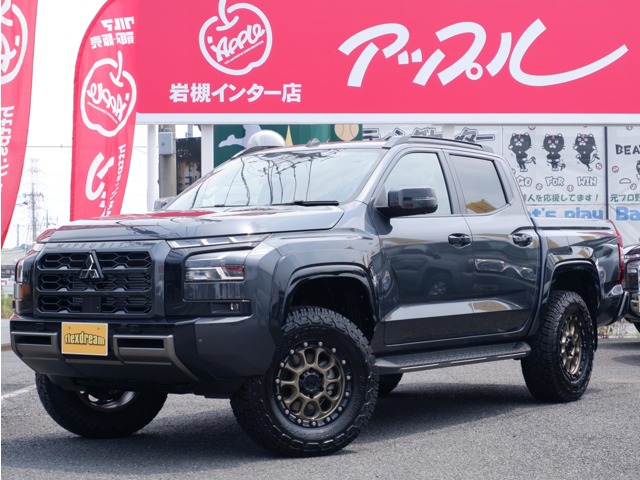 Mitsubishi Triton 2