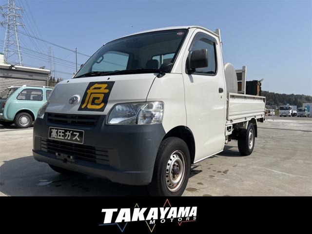 Toyota Light Ace Truck 1