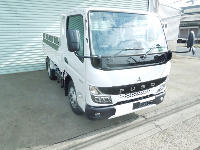 2025 Mitsubishi Fuso Canter