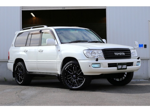Toyota Land Cruiser 100 2