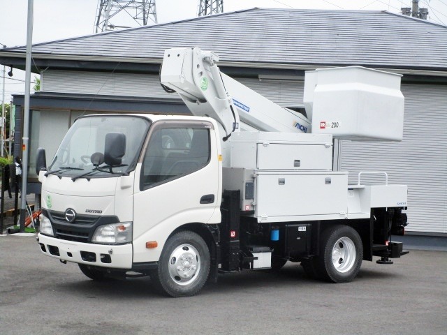 2016 Hino Dutro