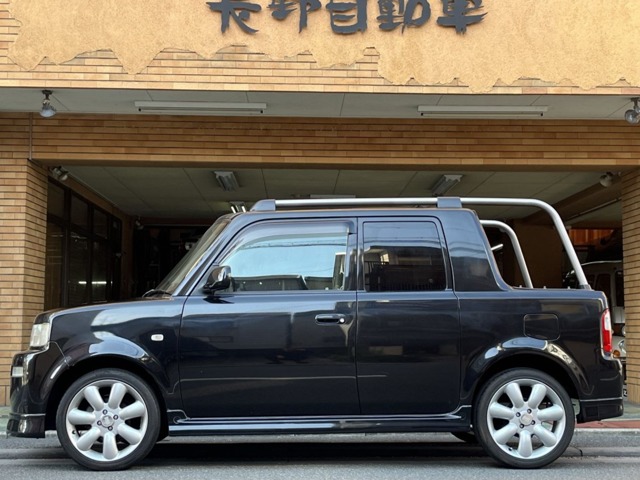Toyota bB Open Deck 1