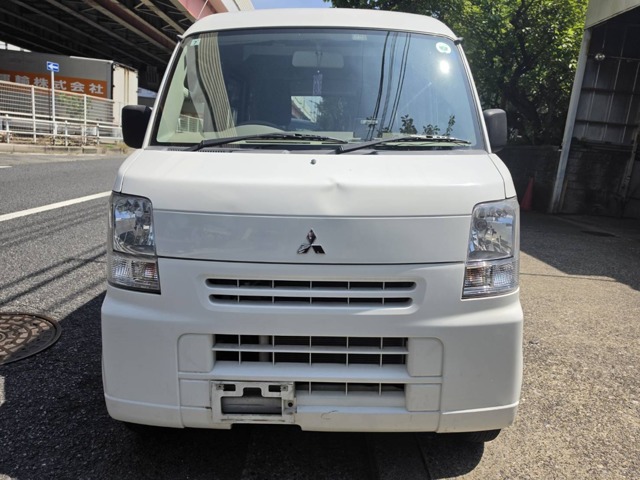 2015 Mitsubishi Minicab Van
