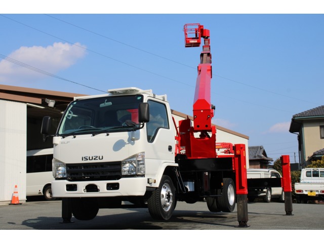 2012 Isuzu Elf