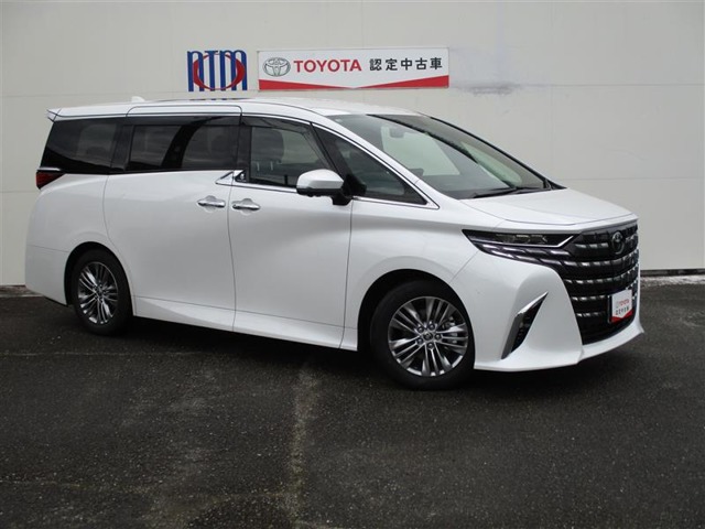 Toyota Alphard 1