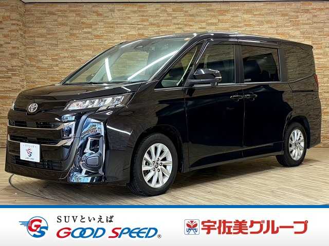 Toyota Noah 1