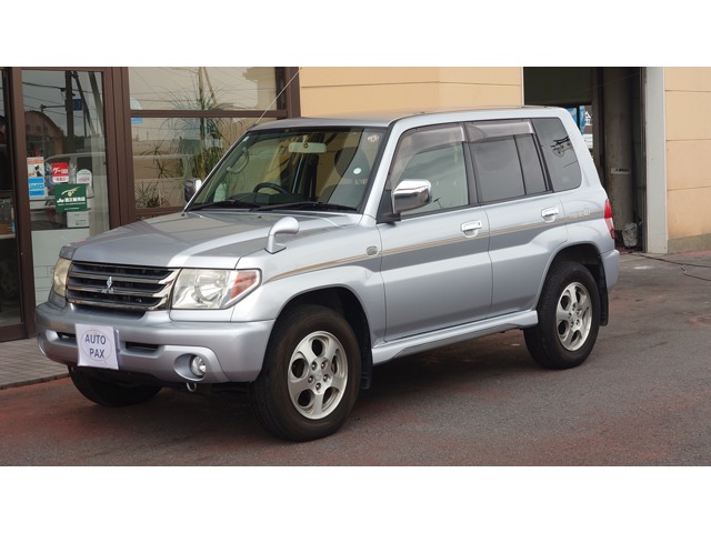 Mitsubishi Pajero iO 1