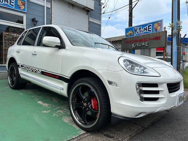 Porsche Cayenne 2