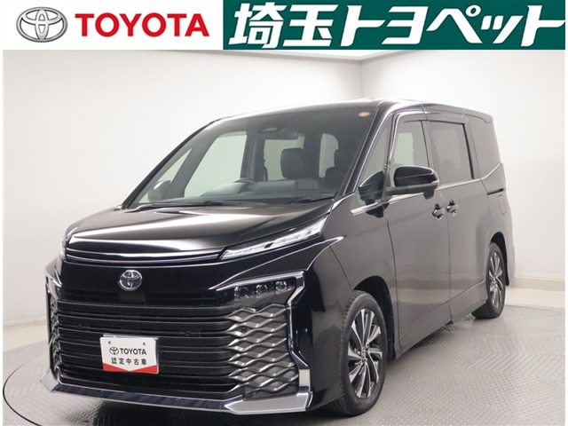 Toyota Voxy 1