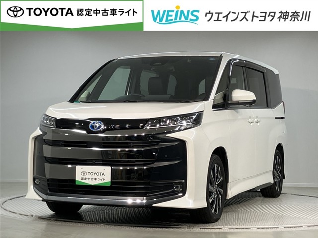 Toyota Noah 1