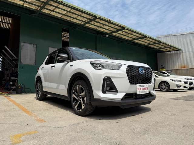 Daihatsu Rocky 1