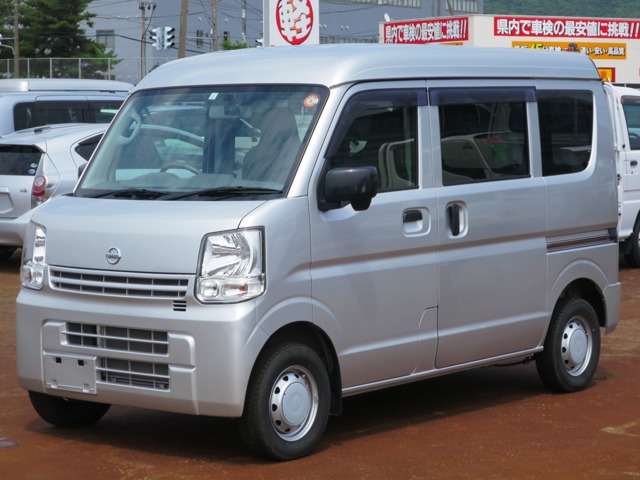 2022 Nissan NV100 Clipper