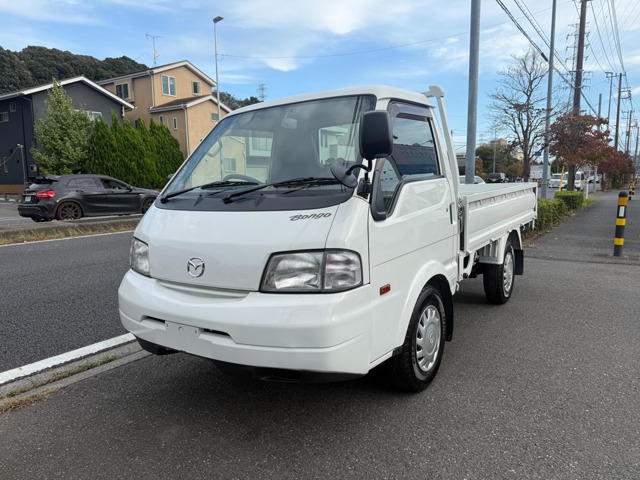 Mazda Bongo Truck 1