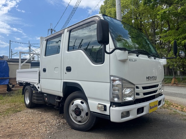 Isuzu Elf 1