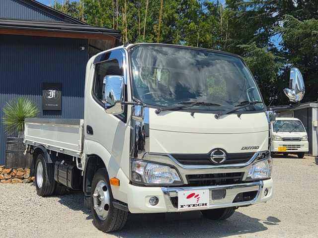 2017 Hino Dutro