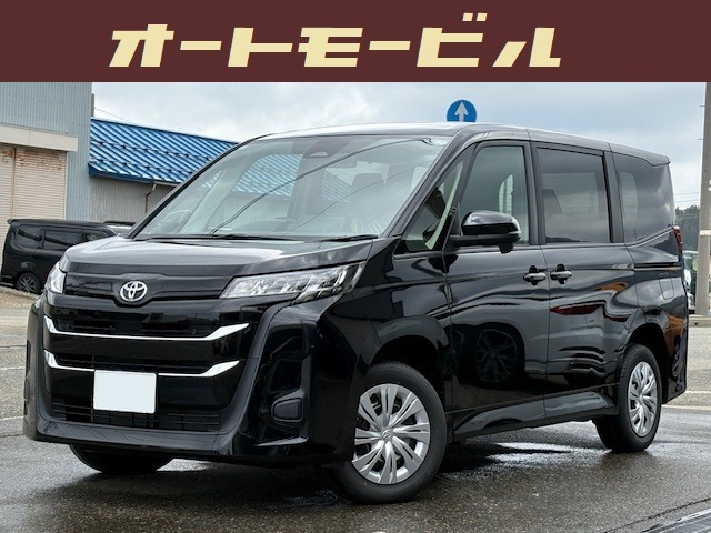 Toyota Noah 1