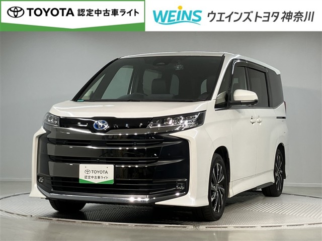 Toyota Noah 1
